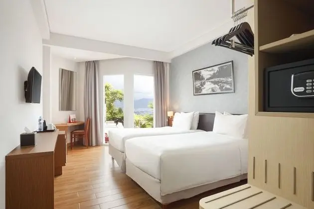 Deluxe Twin Sea View