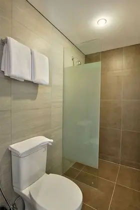 Deluxe Tek Büyük Yataklı Oda, 1 Büyük (Queen) Boy Yatak