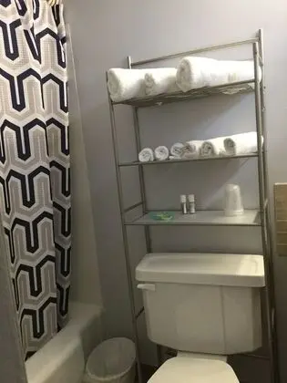 Standard Tek Büyük Yataklı Oda, 2 Çift Kişilik Yatak, Buzdolabı ve Mikrodalga