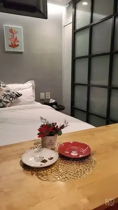 Tek Büyük Yataklı Oda, Küçük Mutfak (202)