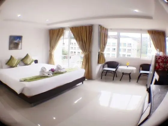 Double Superior Room with Balcony