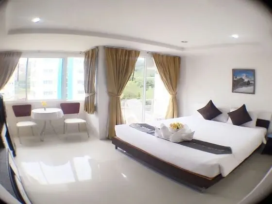 Double Superior Room with Balcony