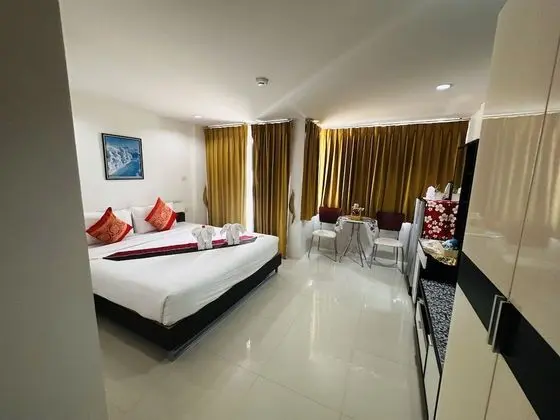 Double Superior Room with Balcony