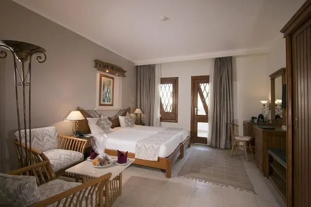 Garden Side Triple Room
