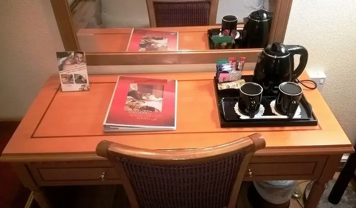 Deluxe Oda, 1 Büyük (Queen) Boy Yatak