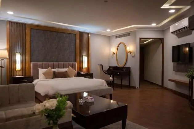 Deluxe Tek Büyük Yataklı Oda