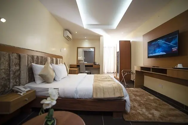 Luxury Oda, 1 En Büyük (King) Boy Yatak