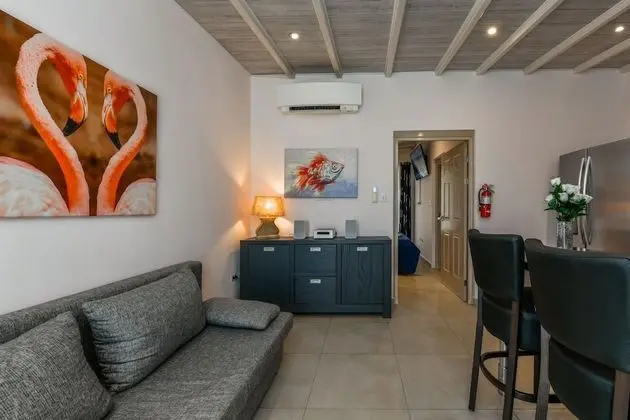 Pool side Apartment Deluxe