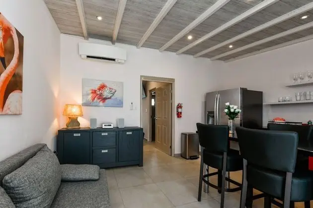 Pool side Apartment Deluxe