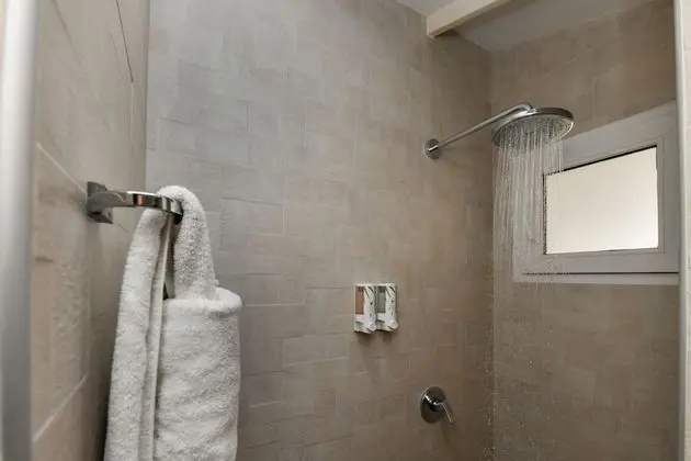 Superior Apart Daire, 1 Yatak Odası, Küçük Mutfak, Havuz Manzaralı