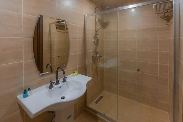 Standard Dört Kişilik Oda