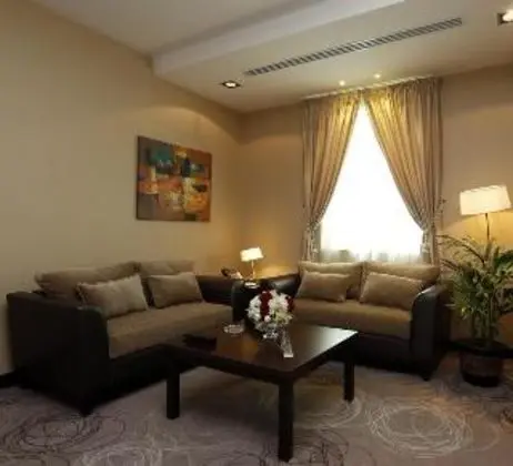 JUNIOR SUITE