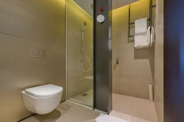Executive Oda, 2 Çift Kişilik Yatak, Business Dinlenme Salonu Kullanımı, Şehir Manzaralı