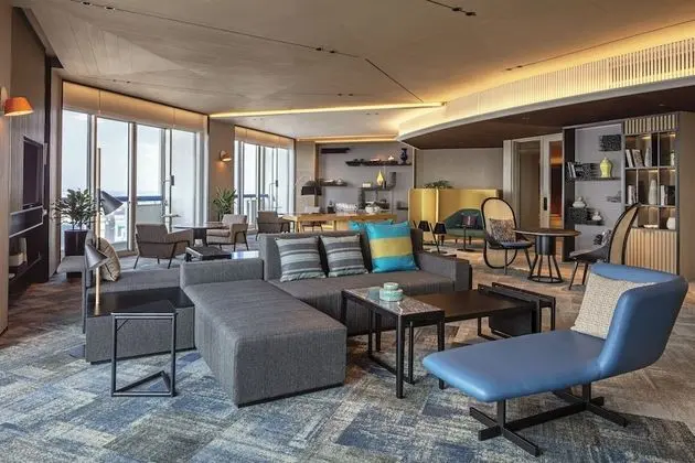 Executive Oda, 2 Çift Kişilik Yatak, Business Dinlenme Salonu Kullanımı, Şehir Manzaralı