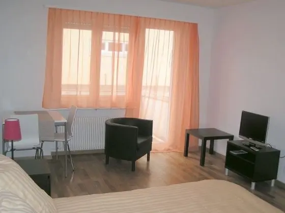 Stüdyo, Küçük Mutfak