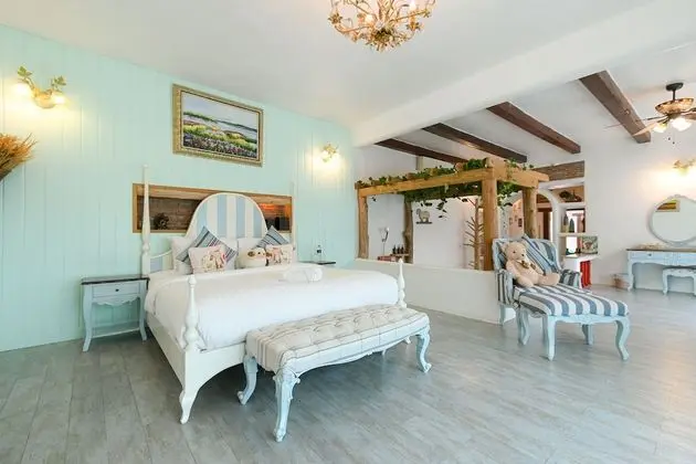 Deluxe Villa