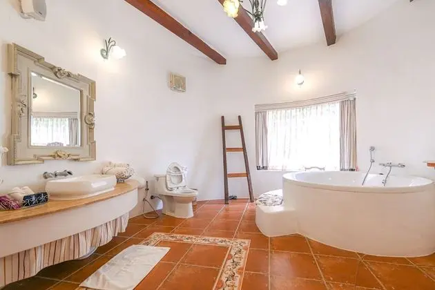 Deluxe Villa