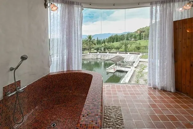 Deluxe Villa