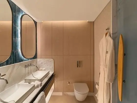Corner Suite Oda