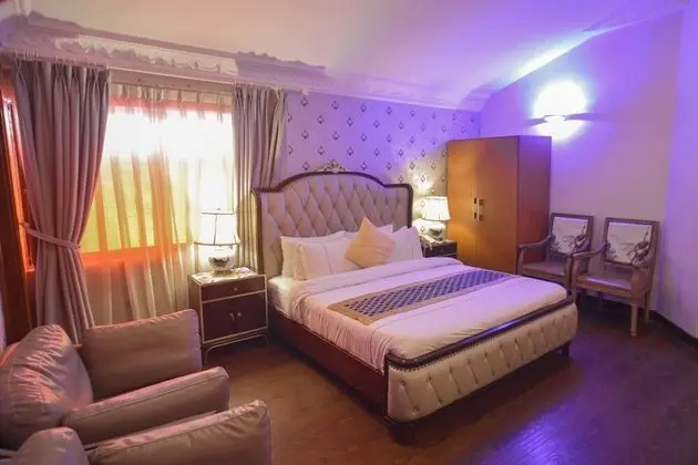 Executive Tek Büyük Yataklı Oda