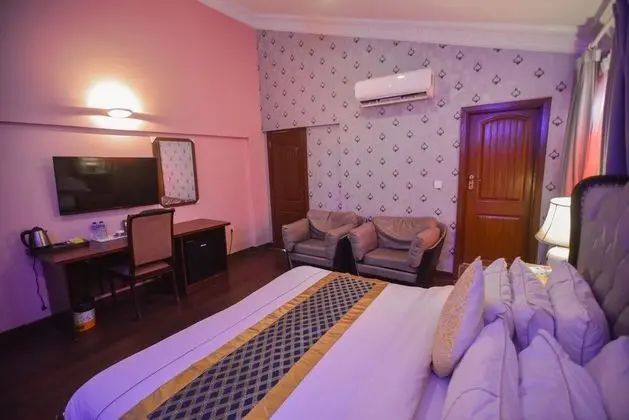 Executive Tek Büyük Yataklı Oda