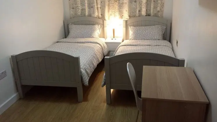 İki Ayrı Yataklı Oda, Banyolu/Duşlu
