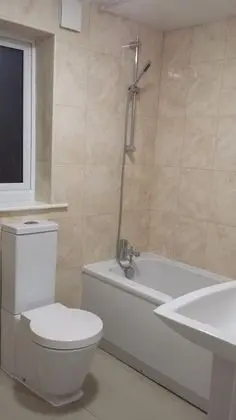 İki Ayrı Yataklı Oda, Banyolu/Duşlu