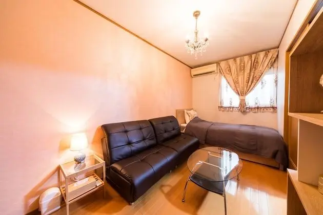 Ev (Private Vacation)