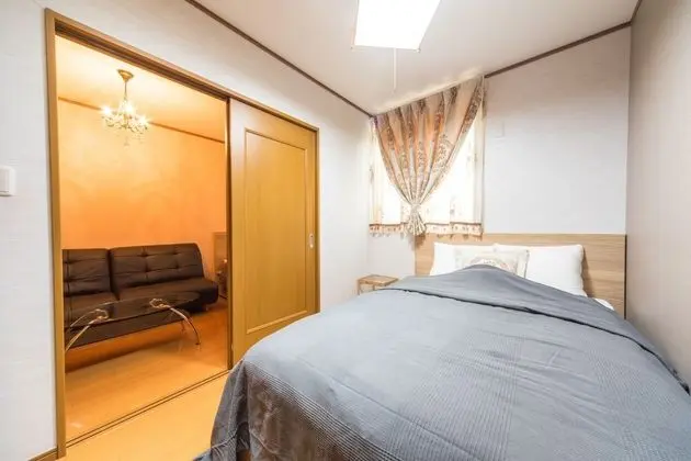 Ev (Private Vacation)