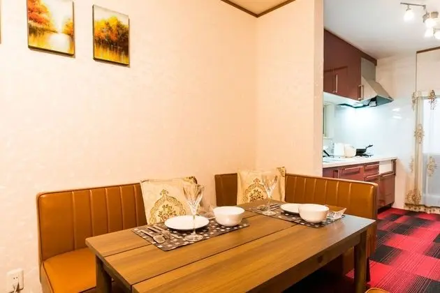 Ev (Private Vacation)