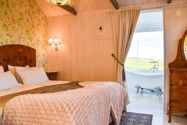 Deluxe Tek Büyük Yataklı Oda, Küvet