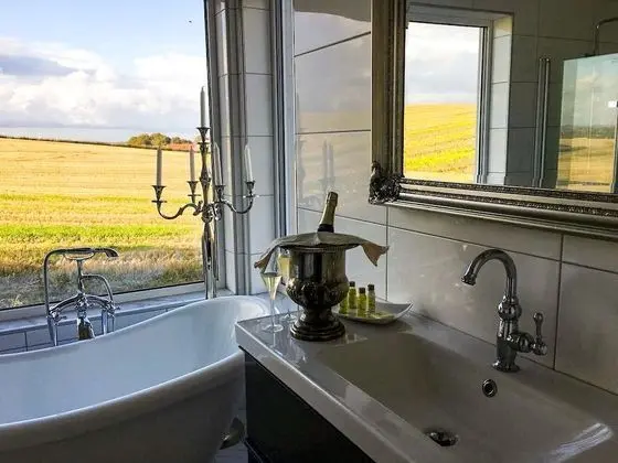 Deluxe Tek Büyük Yataklı Oda, Küvet