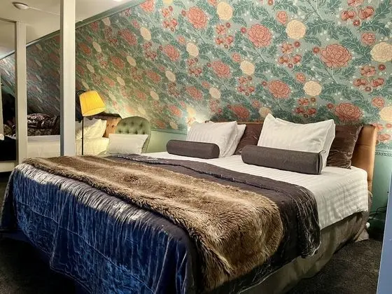 Romantic Stüdyo Süit