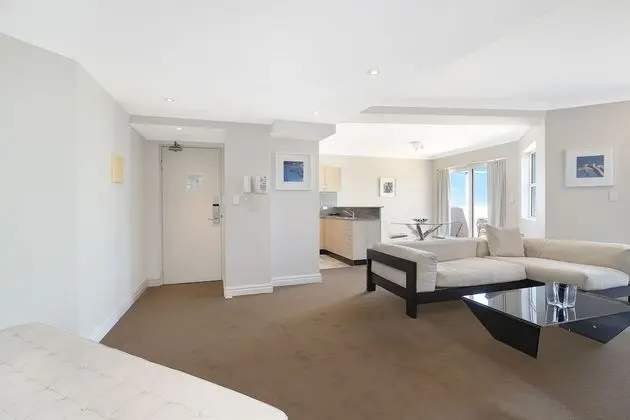 Deluxe Penthouse Two Bedroom Apartment