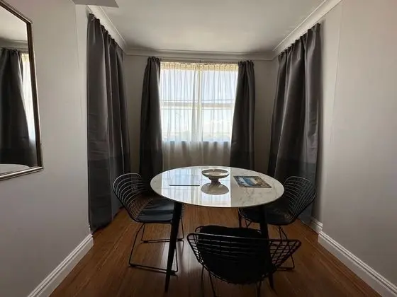Deluxe Stüdyo, Sigara İçilmez