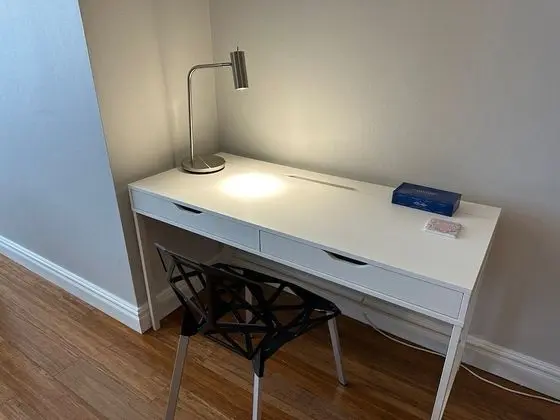 Deluxe Stüdyo, Sigara İçilmez