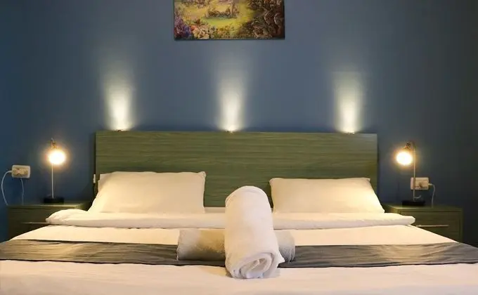 Deluxe Tek Büyük Yataklı Oda