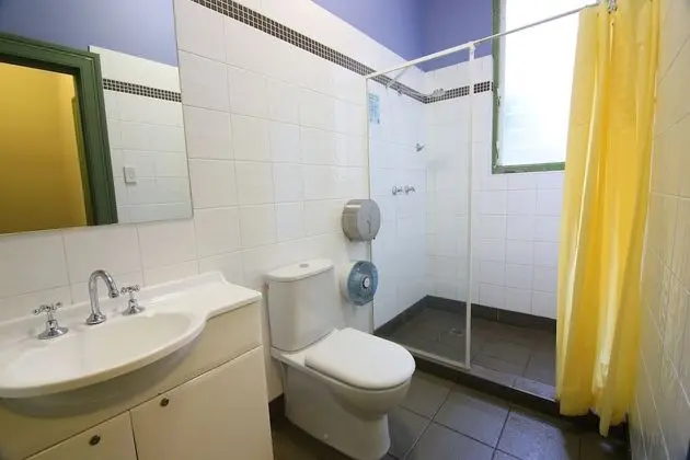 Ortak Ranzalı Oda, Karma Ranzalı Oda (1 Bed in 4 Bed Dorm)