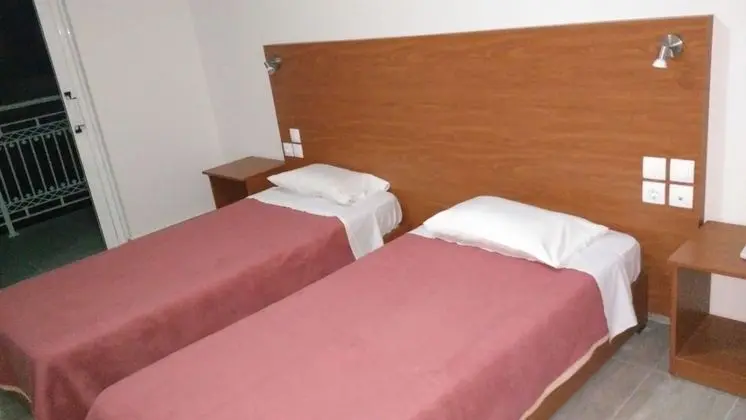 Tek Büyük Yataklı Oda