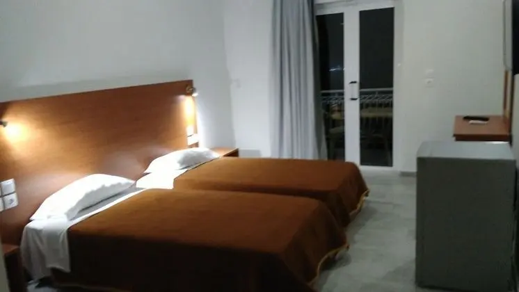 Tek Büyük Yataklı Oda