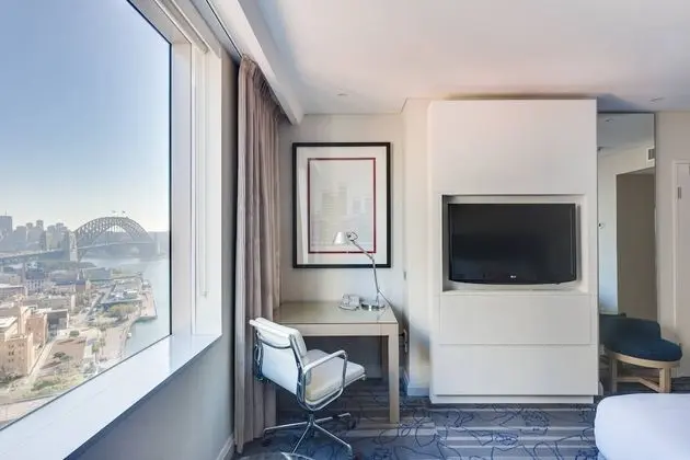 Oda, 1 En Büyük (King) Boy Yatak, Sigara İçilmez, Manzaralı (Bridge View)