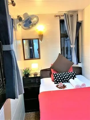 Standard Tek Büyük Yataklı Oda