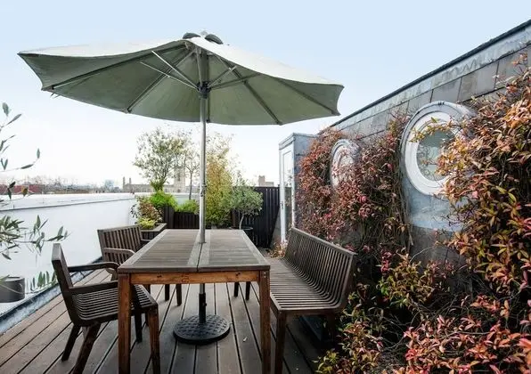 Tek Büyük Yataklı Oda, Teras, Şehir Manzaralı