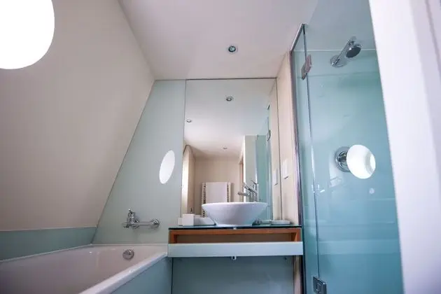 Tek Büyük Yataklı Oda, Teras, Şehir Manzaralı