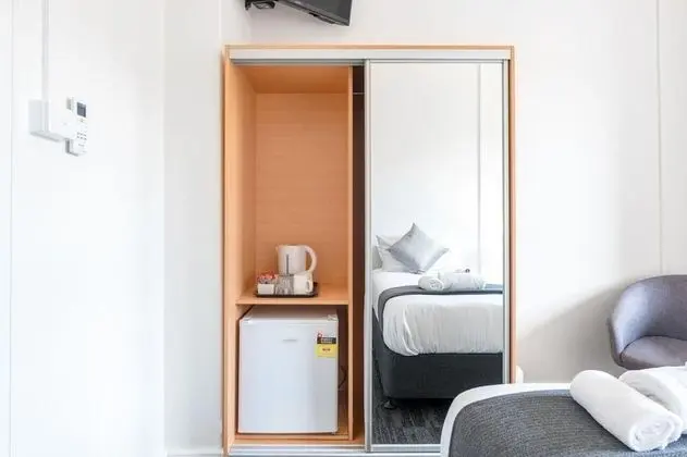 Comfort Tek Büyük Yataklı Oda