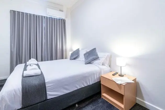 Comfort Tek Büyük Yataklı Oda