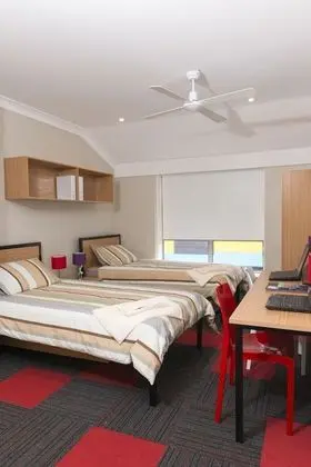 Ortak Ranzalı Oda, Sadece kadınlar için, Ortak Banyo (2 person)