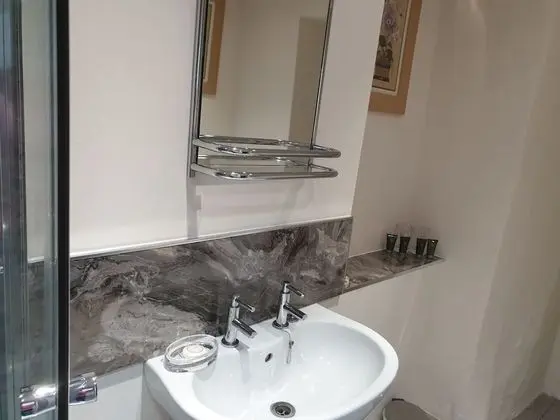 Standard Tek Büyük veya İki Ayrı Yataklı Oda