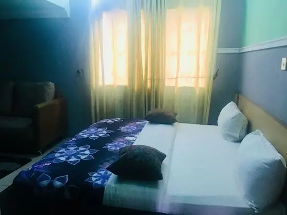 Silver Suite