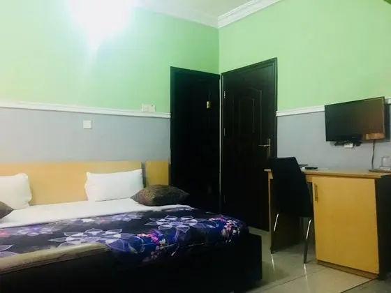 Silver Suite